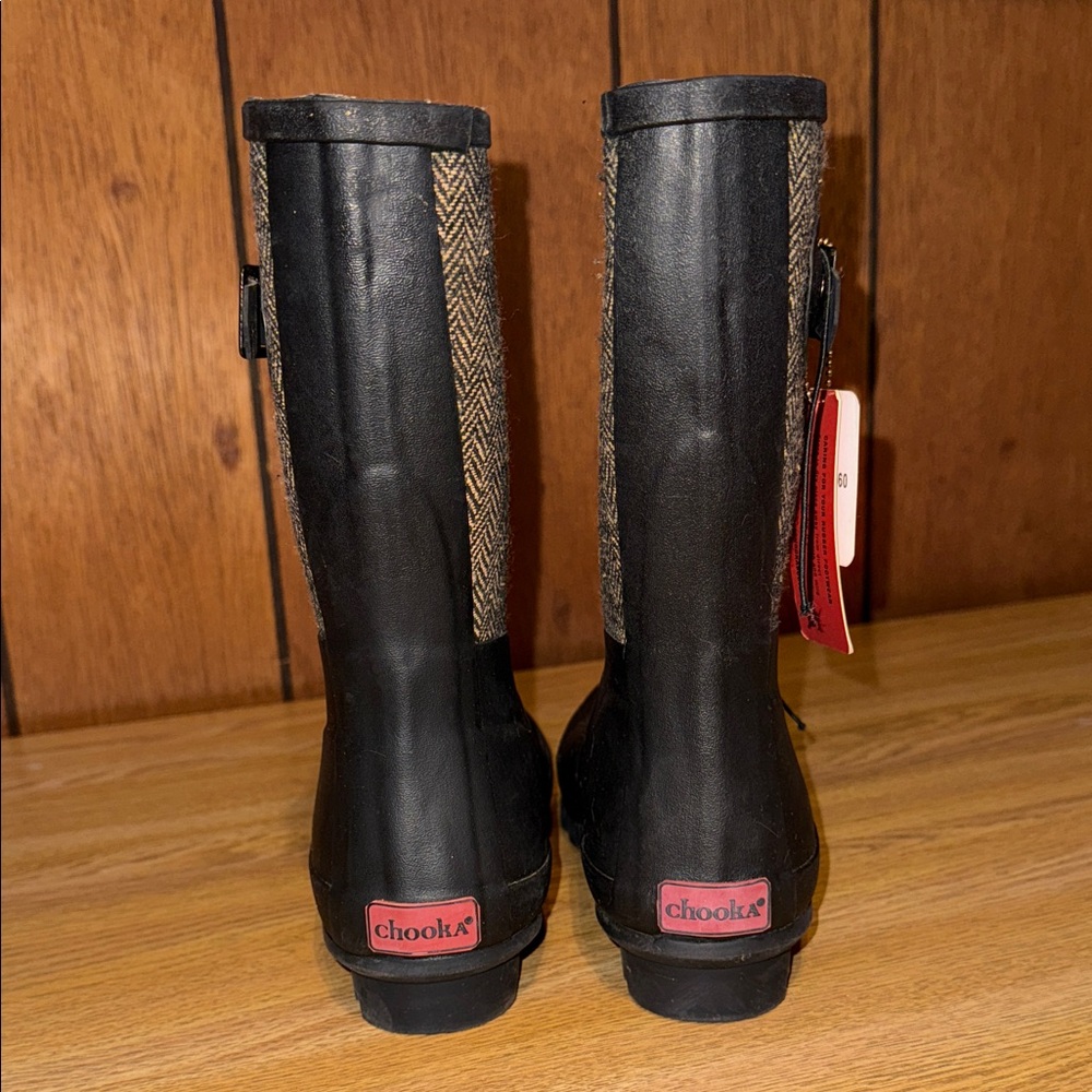 Chooka Black and Brown Herringbone Rain Boots - Picture 5 of 5